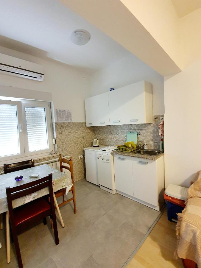 Apartmán Apartamani Katarina Vl.Ilija Jusup Starigrad Paklenica Exteriér fotografie