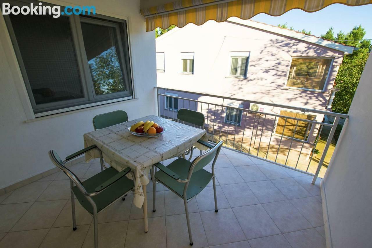 Apartmán Apartamani Katarina Vl.Ilija Jusup Starigrad Paklenica Exteriér fotografie