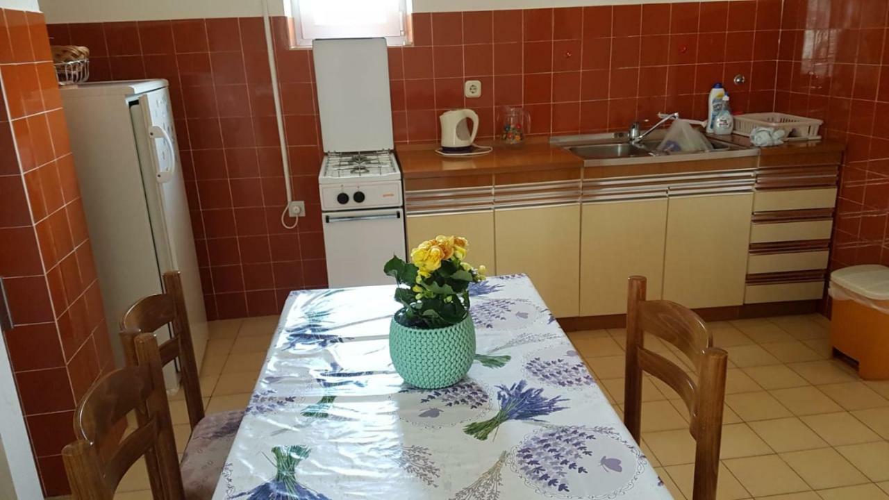 Apartmán Apartamani Katarina Vl.Ilija Jusup Starigrad Paklenica Exteriér fotografie